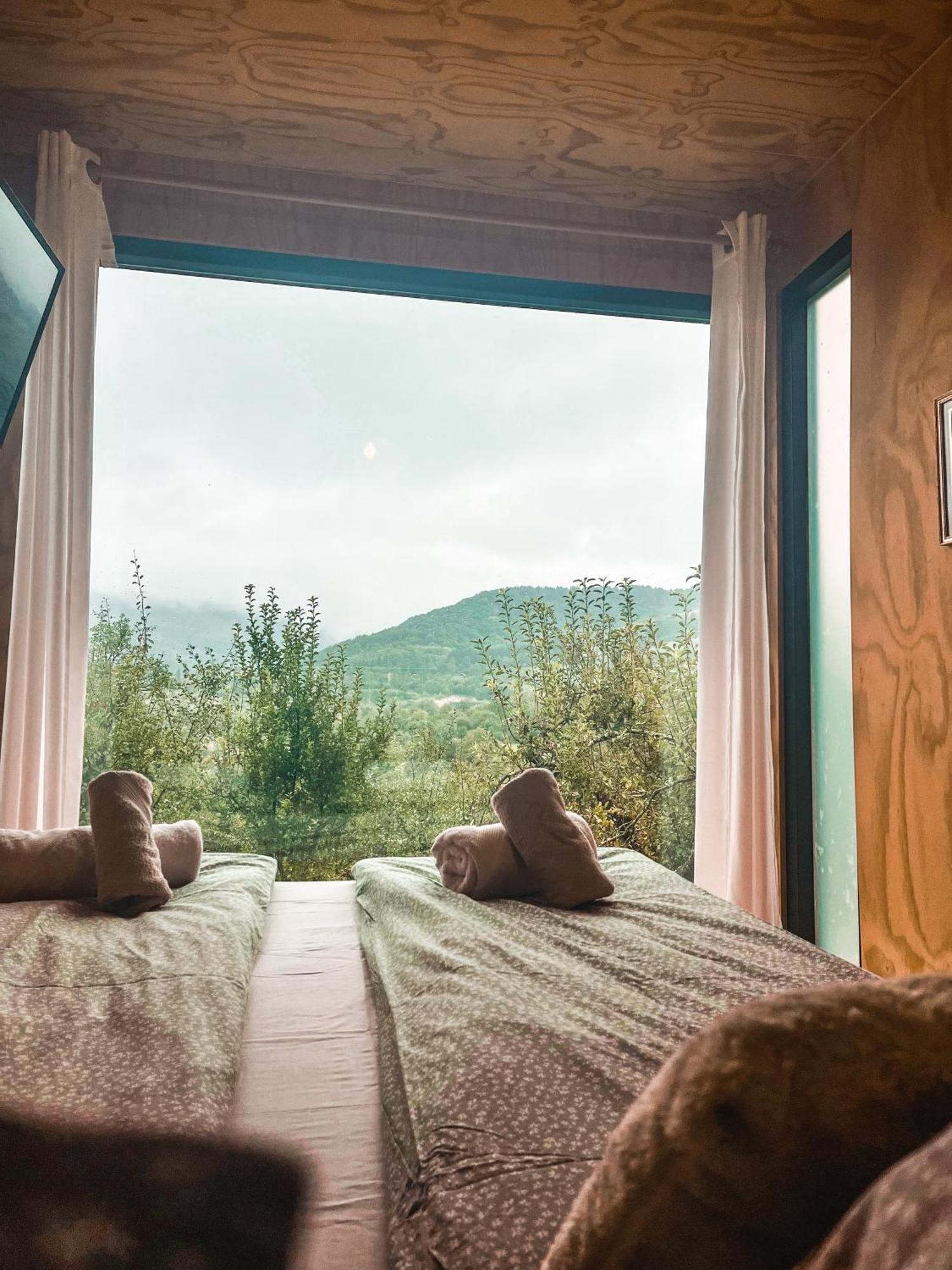 Elysian Fields - The Island Tiny House Bed & Breakfast Sadu Ngoại thất bức ảnh