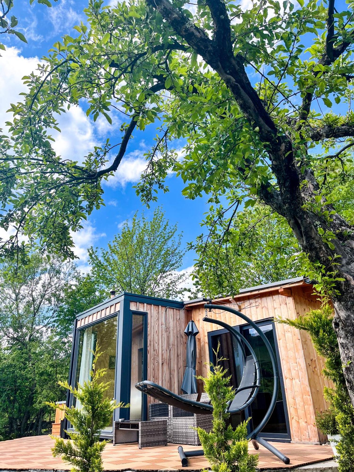 Elysian Fields - The Island Tiny House Bed & Breakfast Sadu Ngoại thất bức ảnh